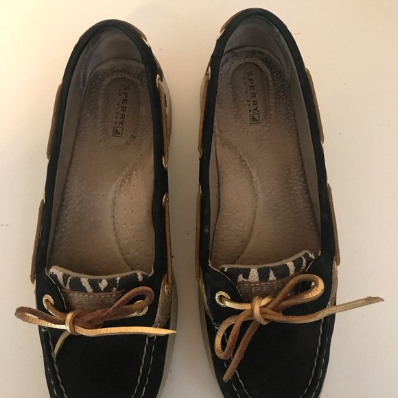 Sperry Boat Shoes - Picture 2 of 8